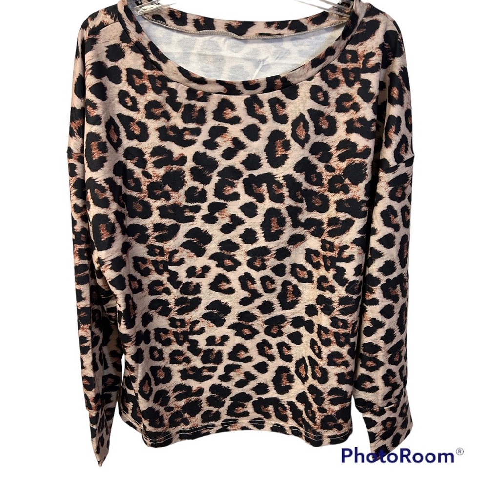 LEOPARD PRINT OVERSIZED BLOUSE - Picture 1 of 5